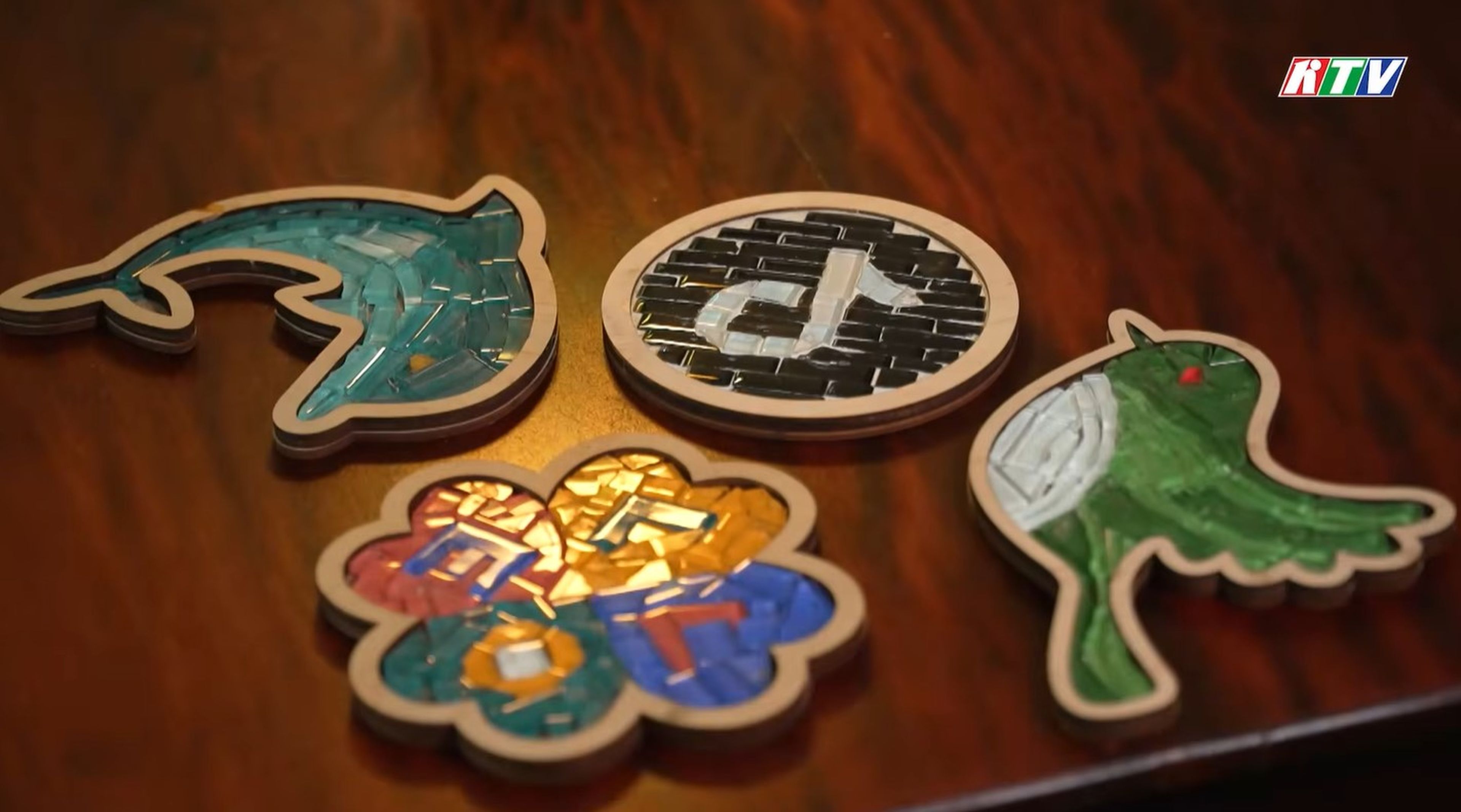 Mosaic Art: New Vitality from Colorful Fragments - Hình 1